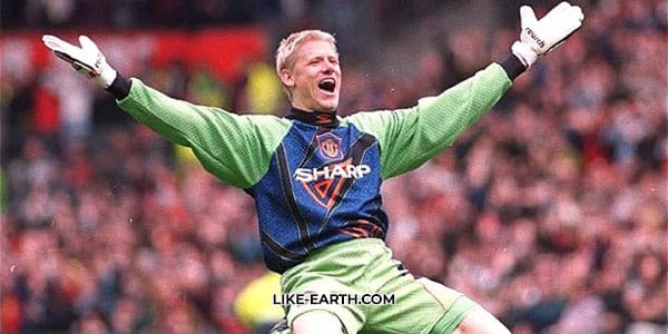 Peter Schmeichel A Goalkeeping Icon Remembered in 2025